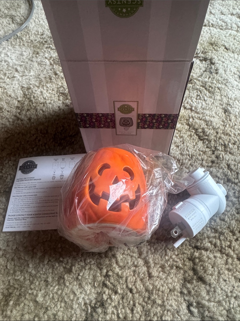 Scentsy Orange Jack-O'-Lantern Plug-In Warmer